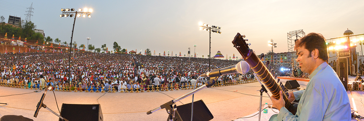 ಆಳ್ವಾಸ್ ವಿರಾಸತ್: 2ನೆ ದಿನ ಗಮನಸೆಳೆದ ಟ್ರಿನಿಟಿ ನಾದ ಮಾಧುರ್ಯ